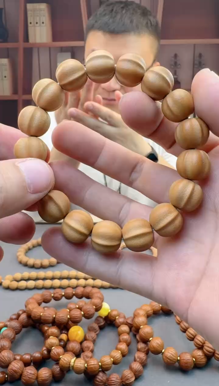 【闪购商品】猴头核桃手串鲨鱼鳍