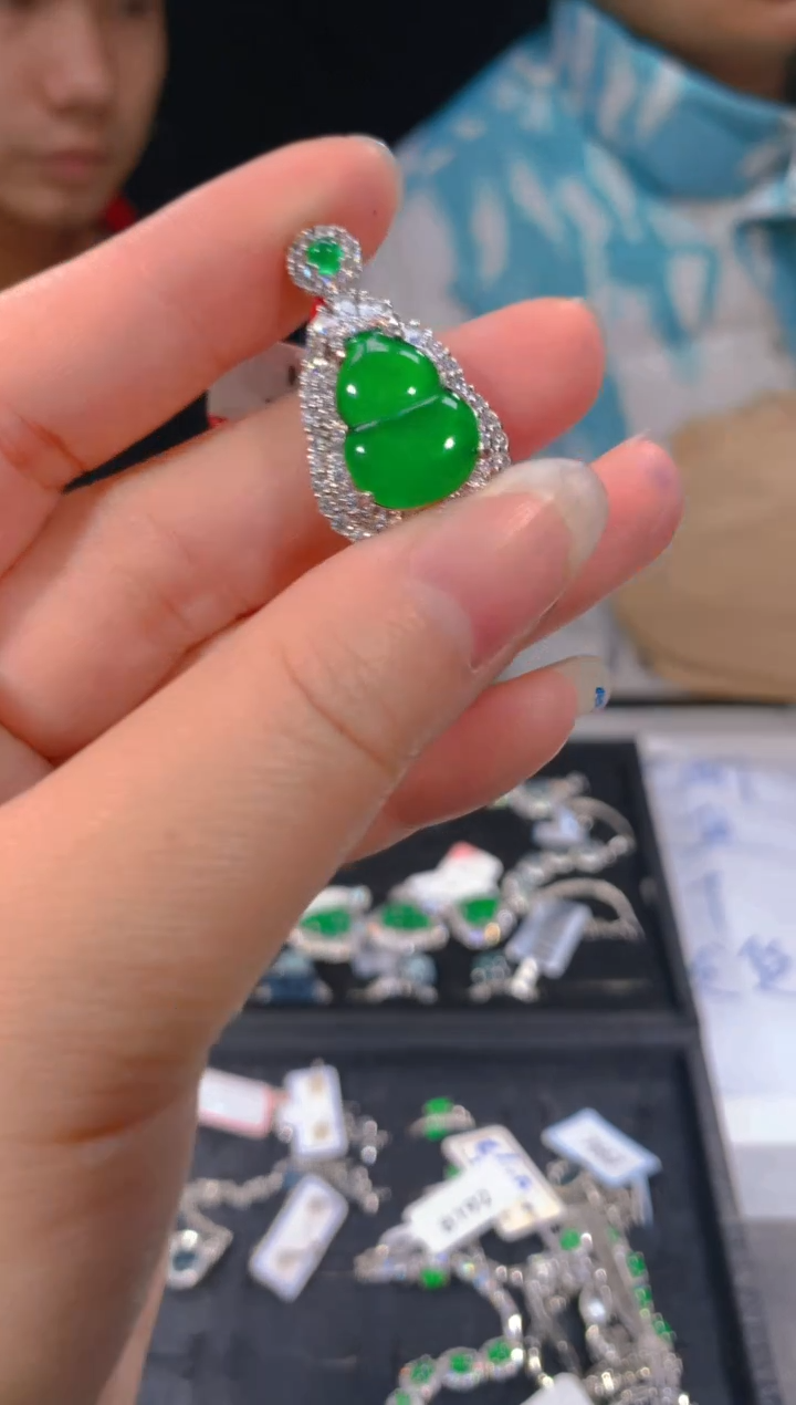 【闪购商品】定制翡翠未镶嵌62多样性发货（发其一）