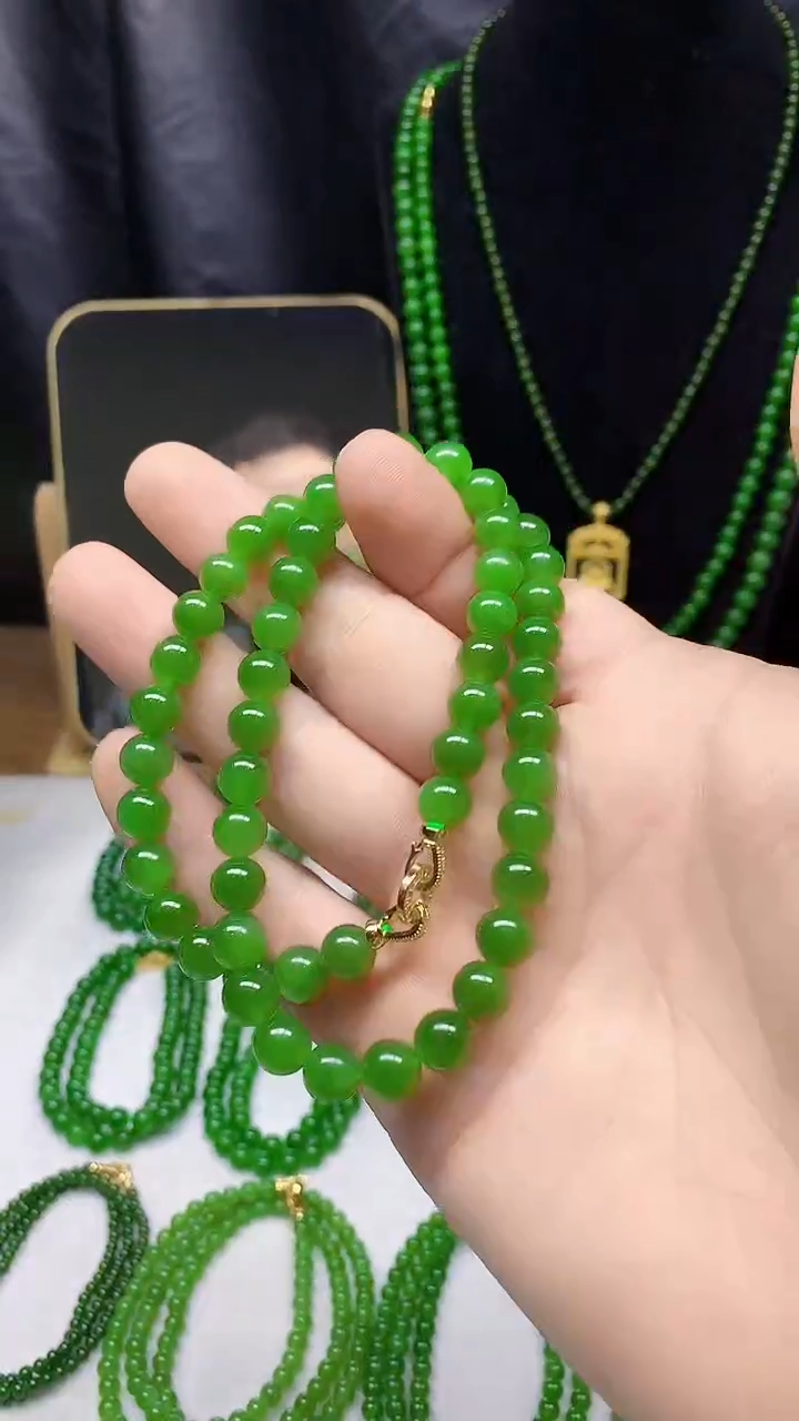 【闪购商品】和田玉（碧玉）颈饰未镶嵌卡8无黑苹果绿