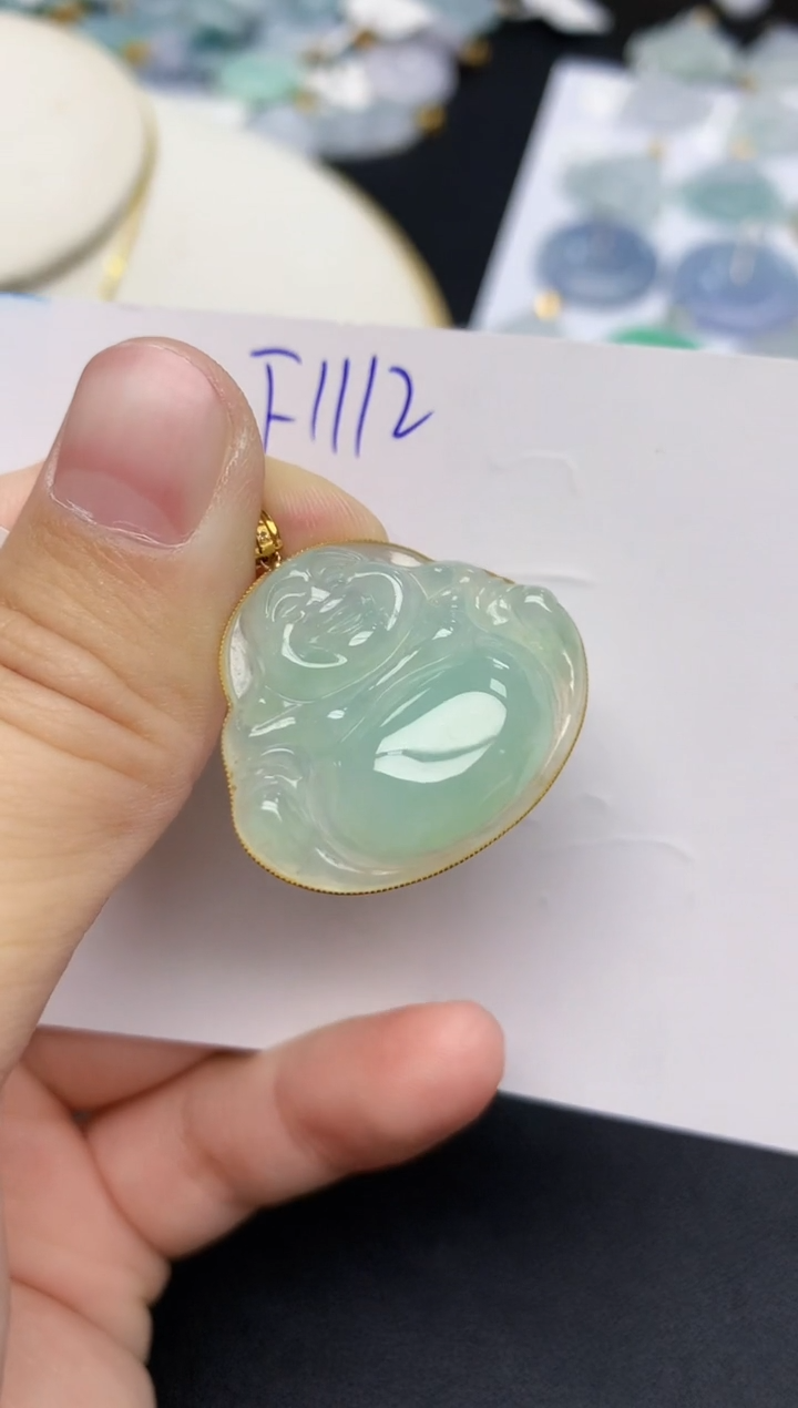 颈饰18K金镶嵌翡翠天然缅甸A货翡翠百元以上9元证书费自理