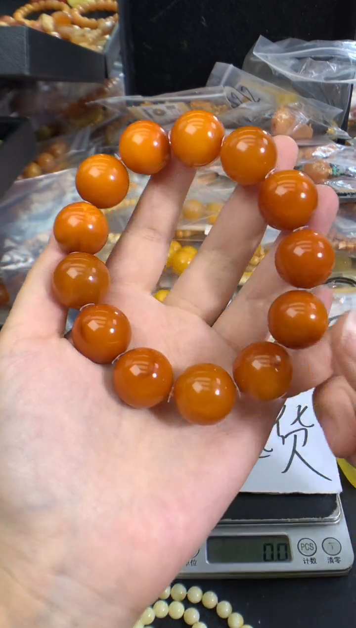 蜜蜡未镶嵌珠宝奇石1
