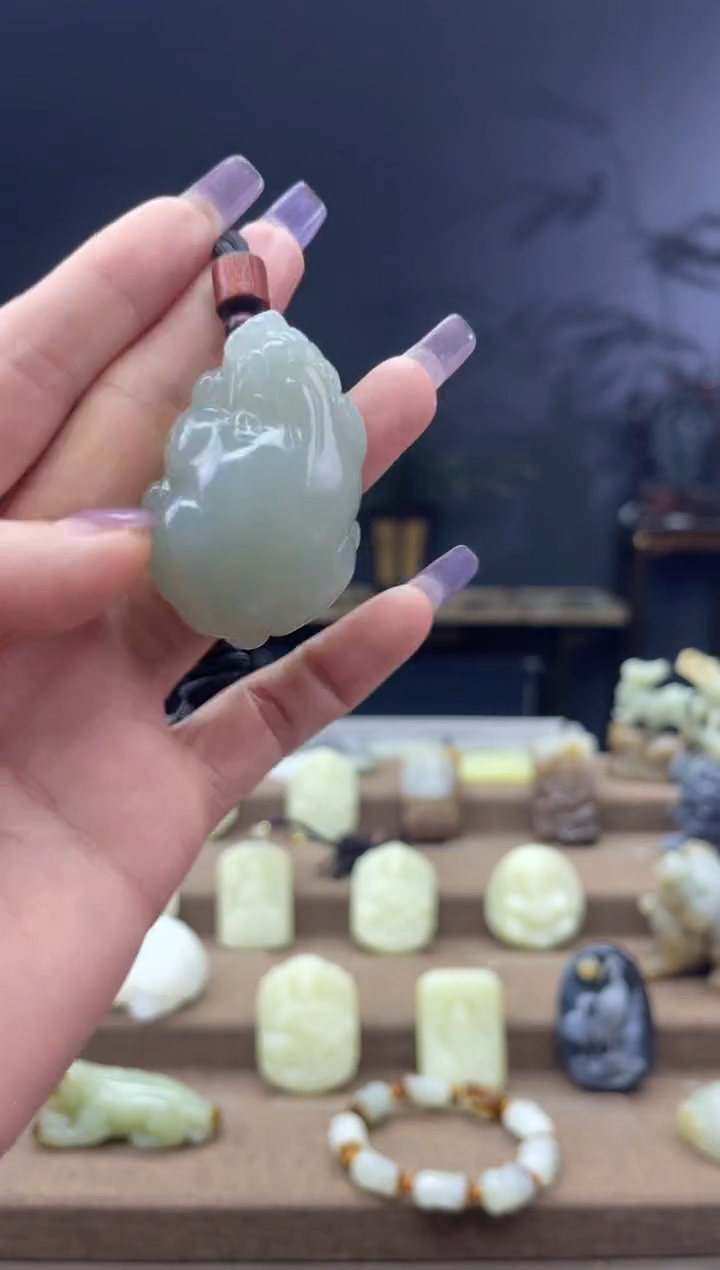 颈饰未镶嵌和田玉1