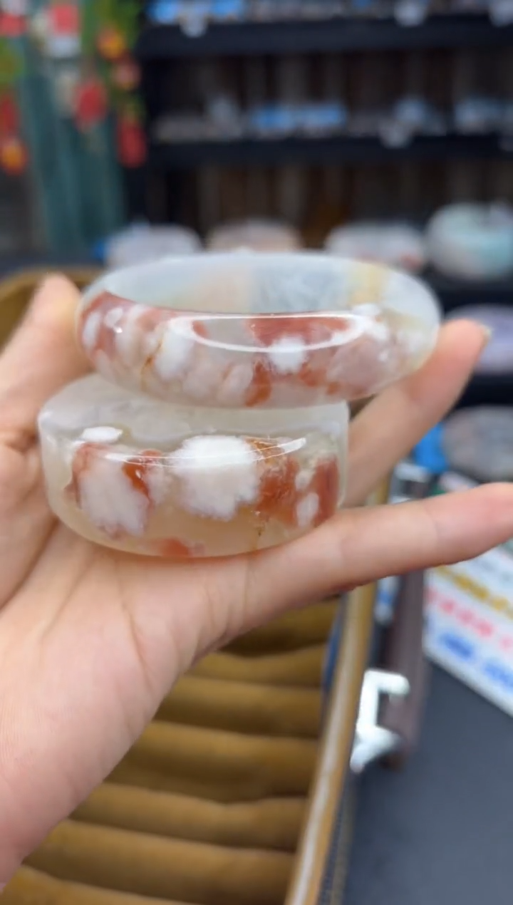 【闪购商品】石英质玉手镯未镶嵌207（62圈赠送镯心）