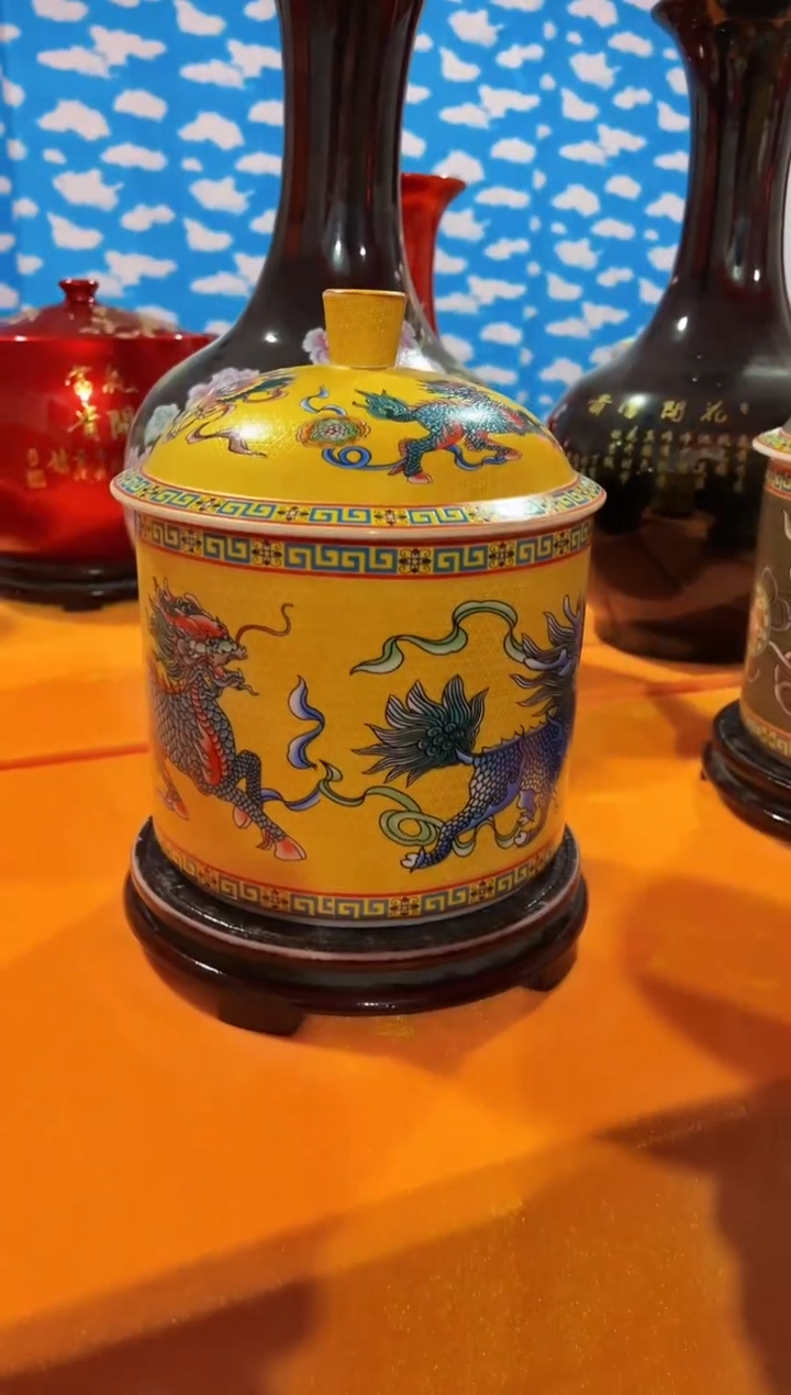 无景德镇陶瓷珐琅彩米缸
