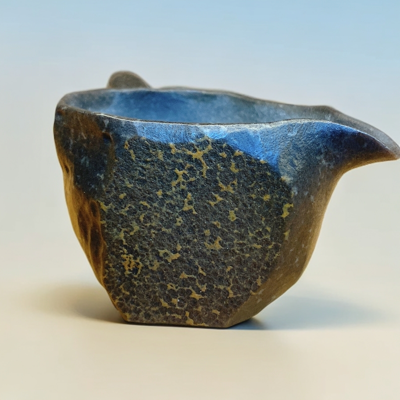 220cc大容量天然冰碛岩公道杯手工雕刻带把许俊伟作品
