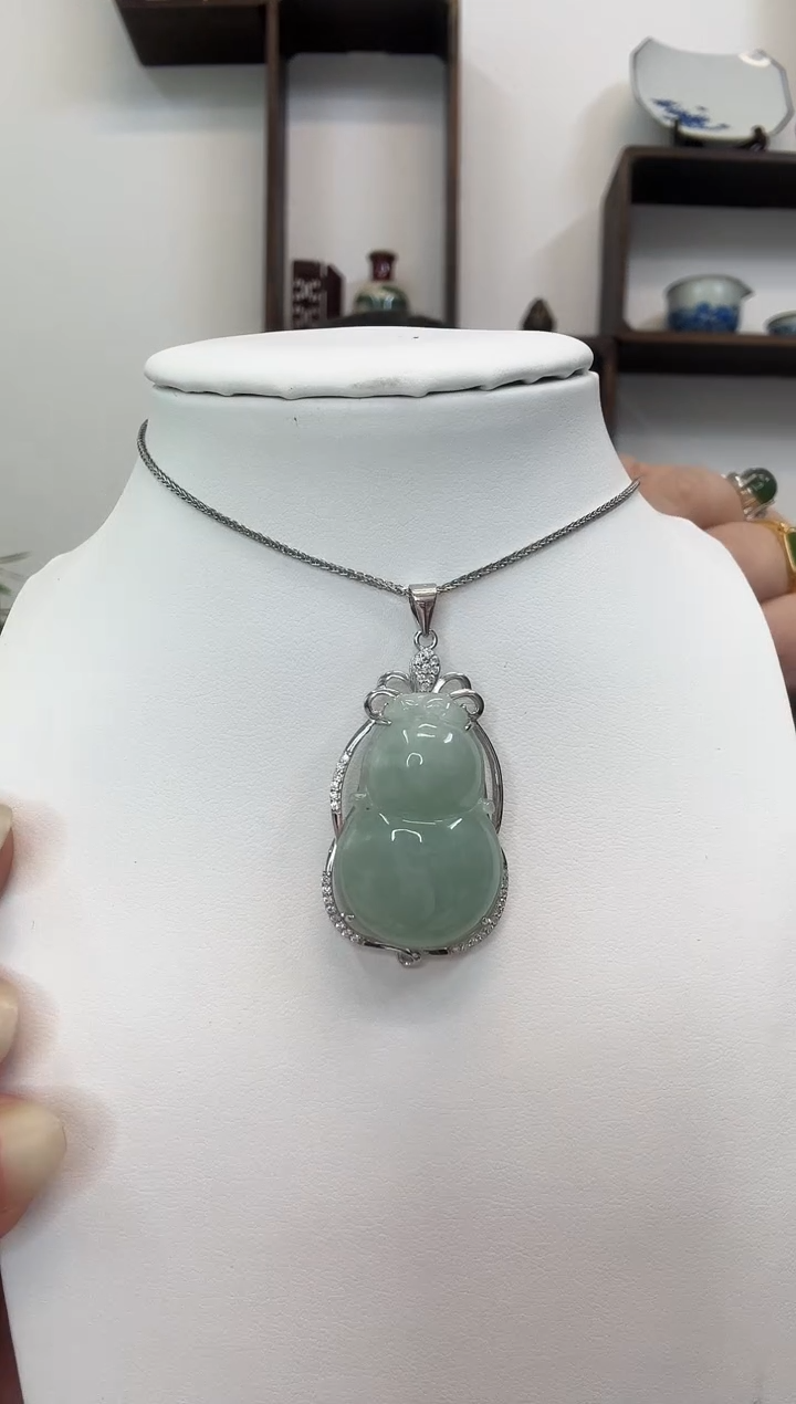 吊坠(赠链)银S925镶嵌翡翠葫芦