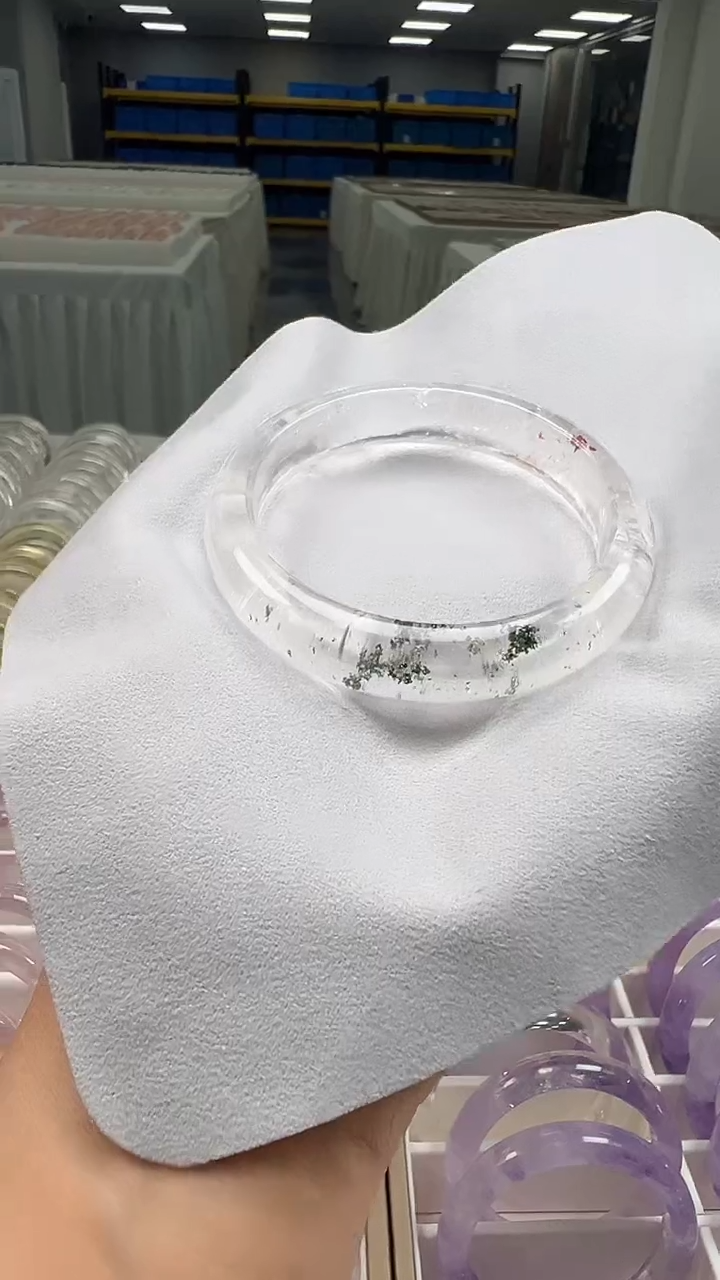 水晶手镯未镶嵌绿幽灵手镯多样性发其一