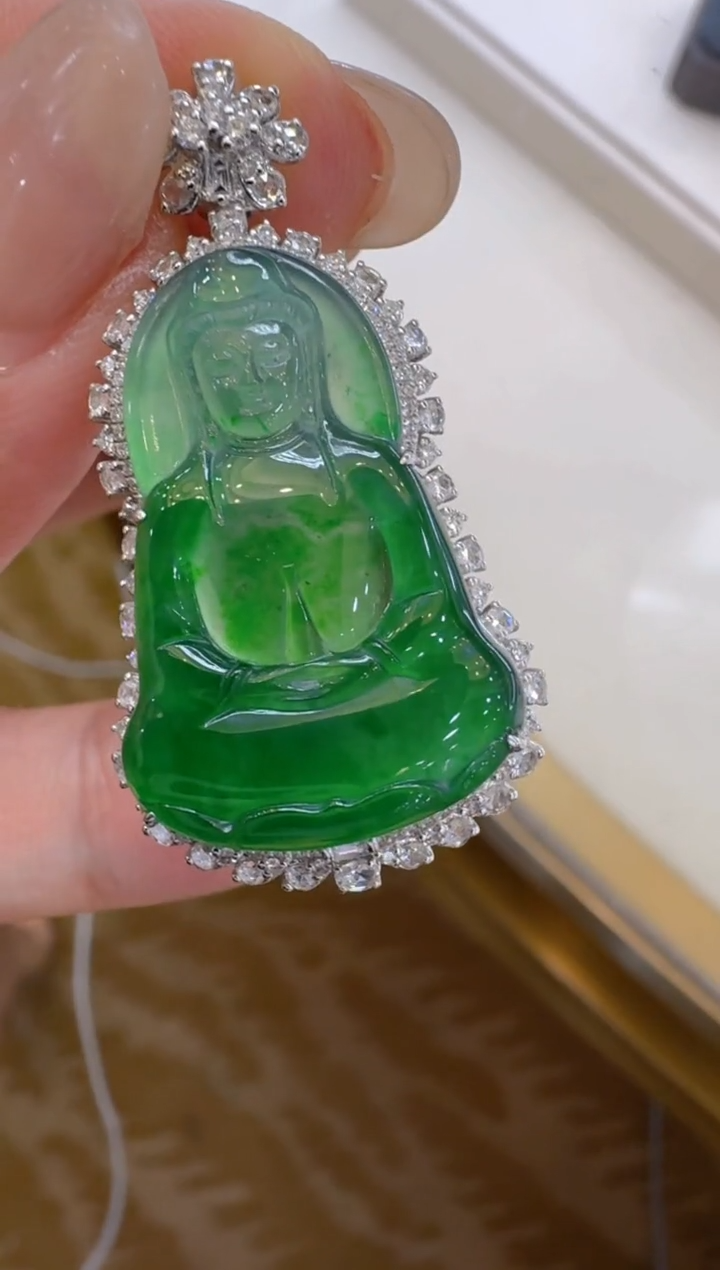 翡翠18K金镶嵌吊坠(不含链)多样性团购发一件