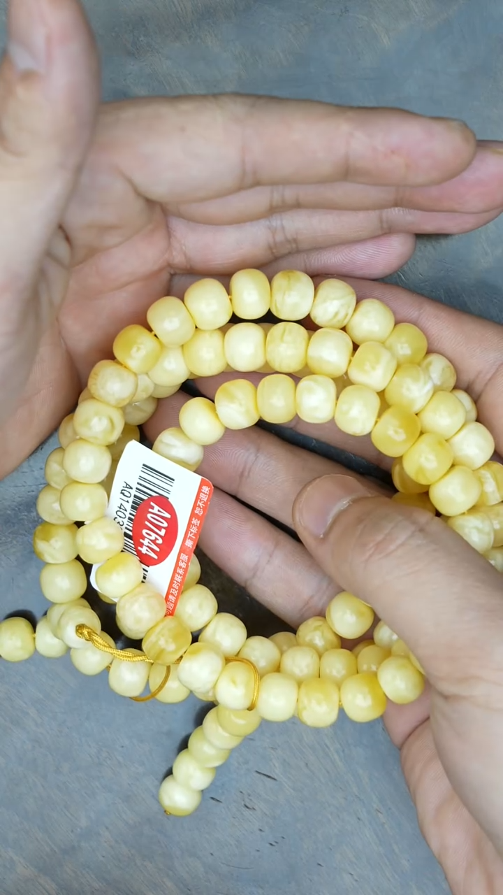 【闪购商品】琥珀裸石未镶嵌白蜡老型108