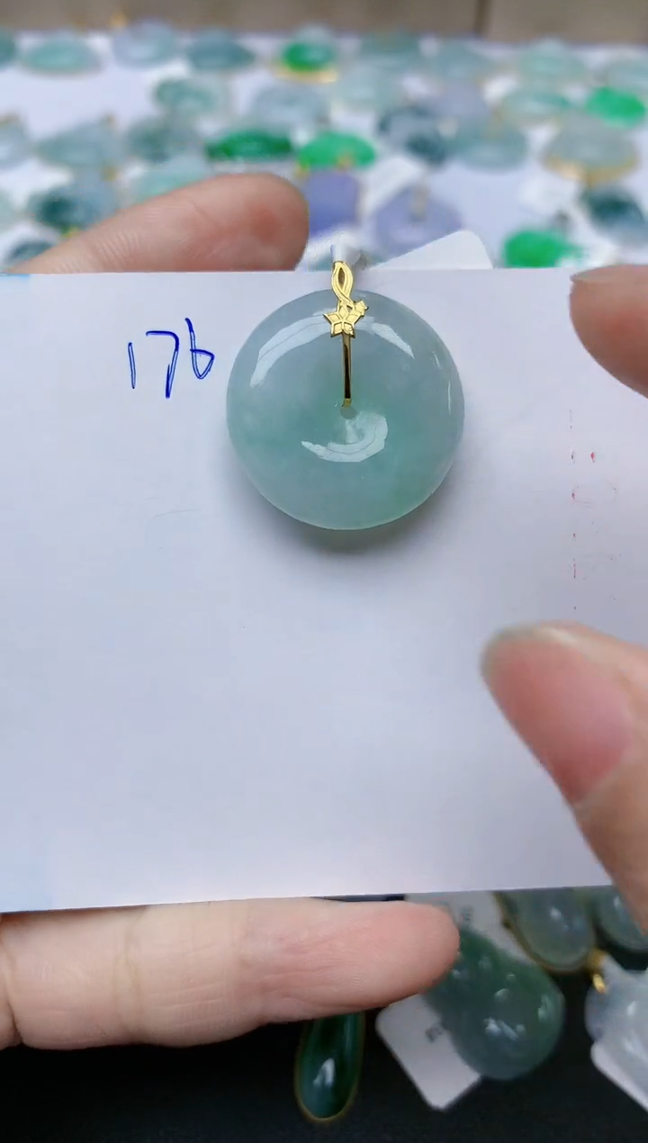 【闪购商品】翡翠颈饰18K金镶嵌天然翡翠A货    