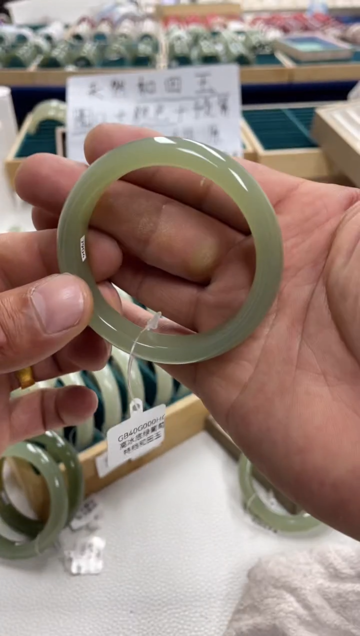 未镶嵌手镯和田玉紫*•和田玉手镯