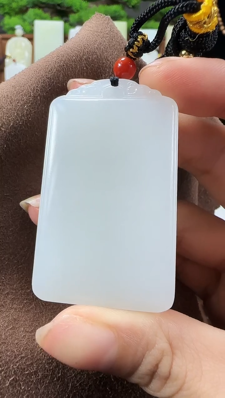 吊坠(赠链)未镶嵌和田玉HL56无事牌多样性发货发其一