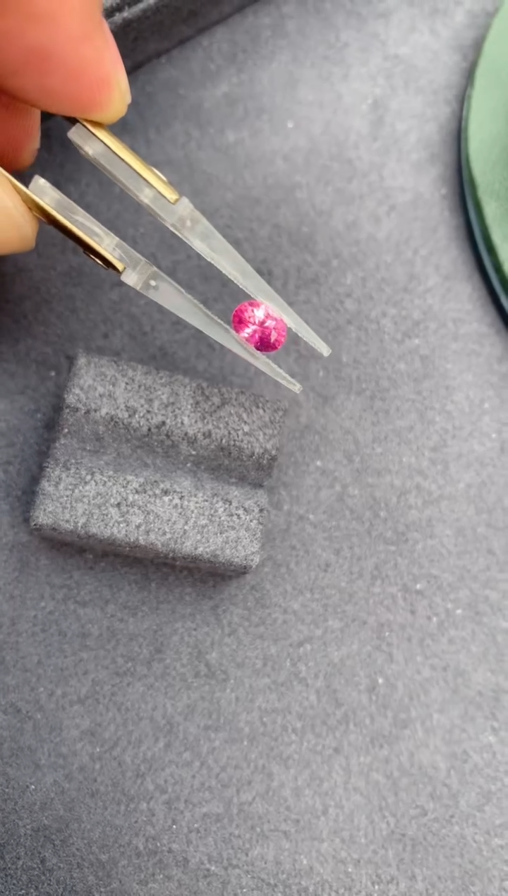 【闪购商品】尖晶石裸石未镶嵌1.1ct粉尖晶