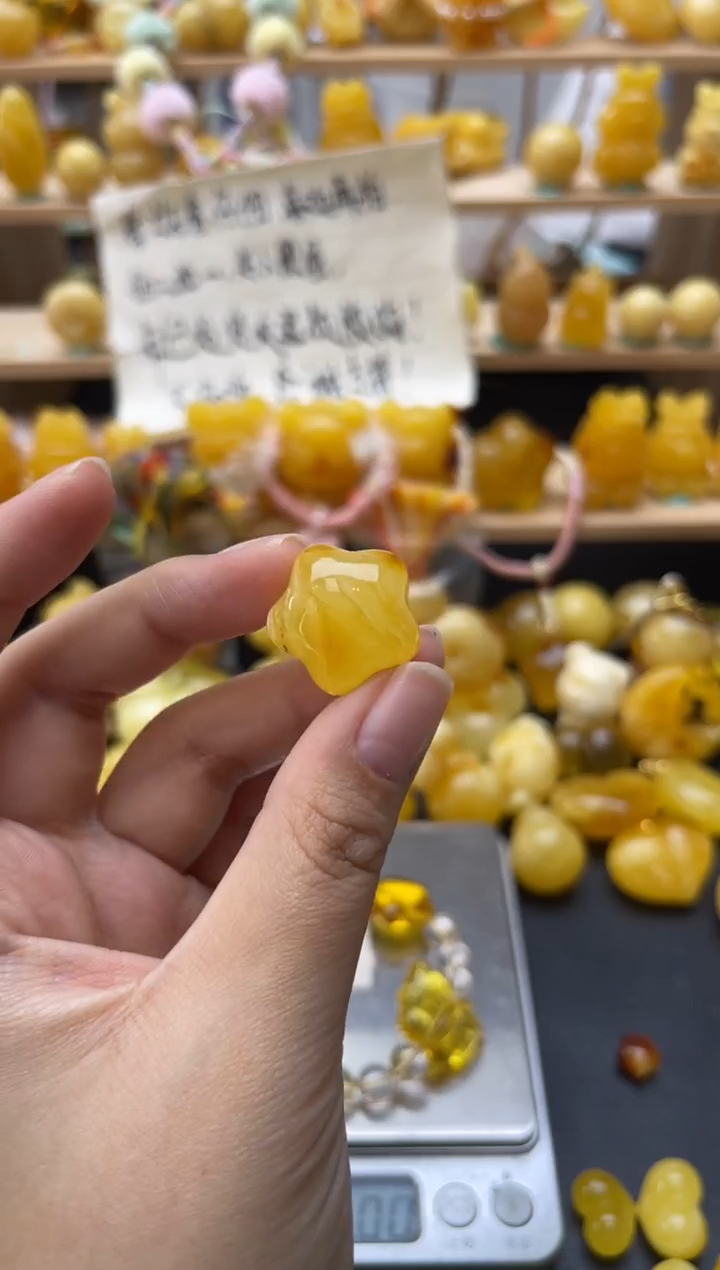 琥珀未镶嵌珠宝奇石056琥珀蜜蜡微瑕