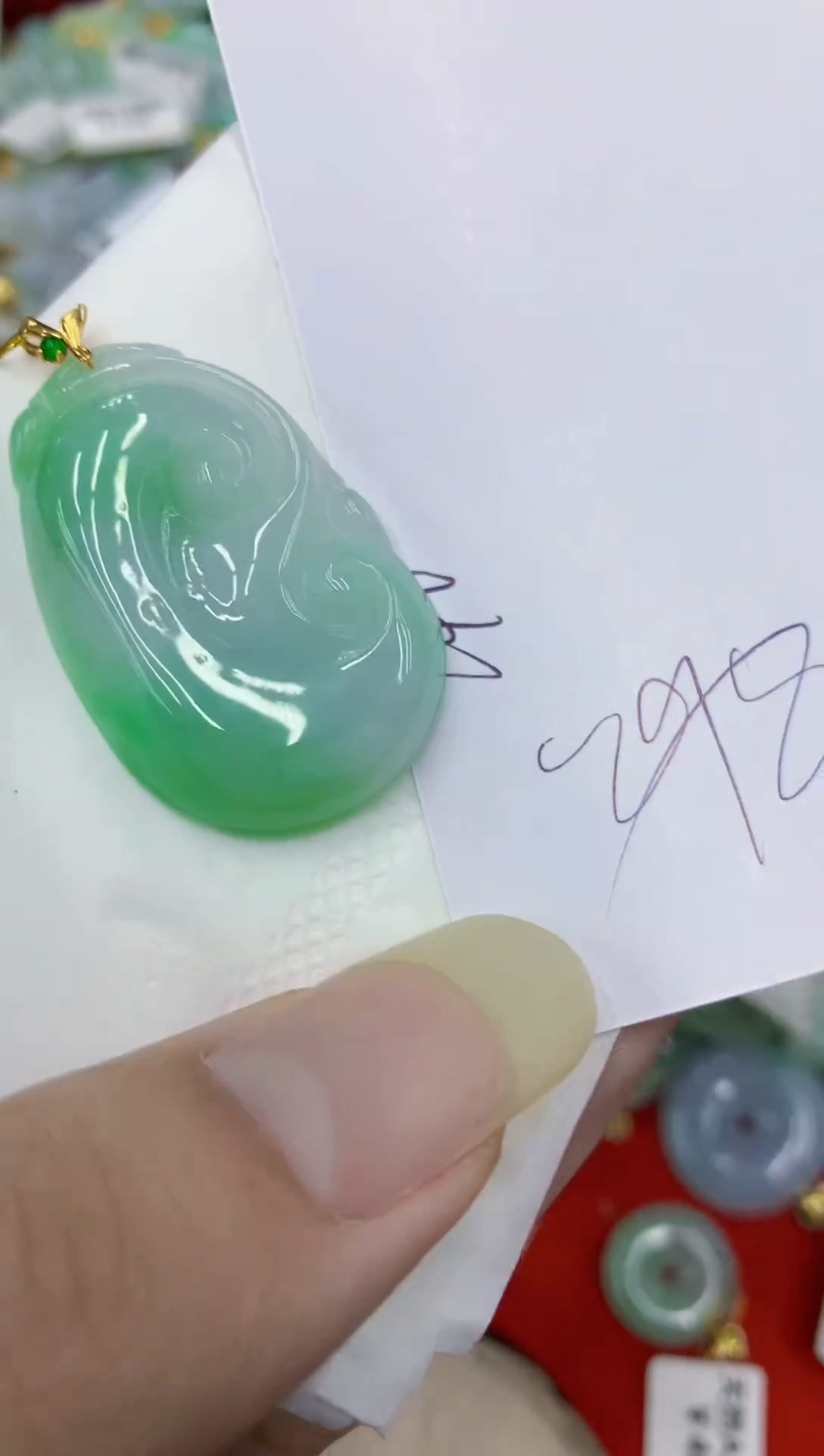 翡翠18K金镶嵌颈饰111111111111