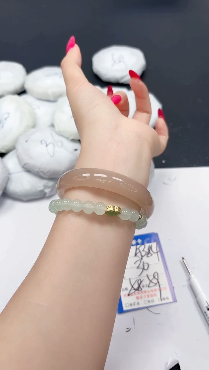 未镶嵌手镯石英质玉A384/5859