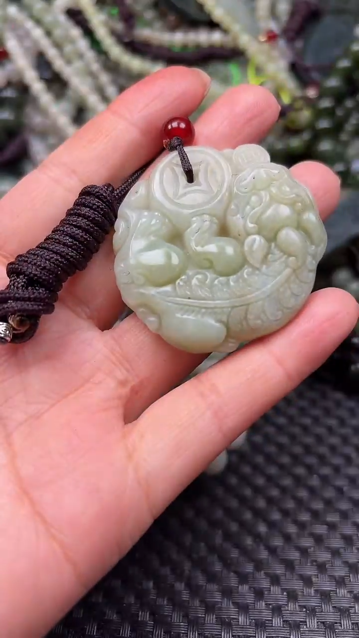 【闪购商品】和田玉颈饰未镶嵌1