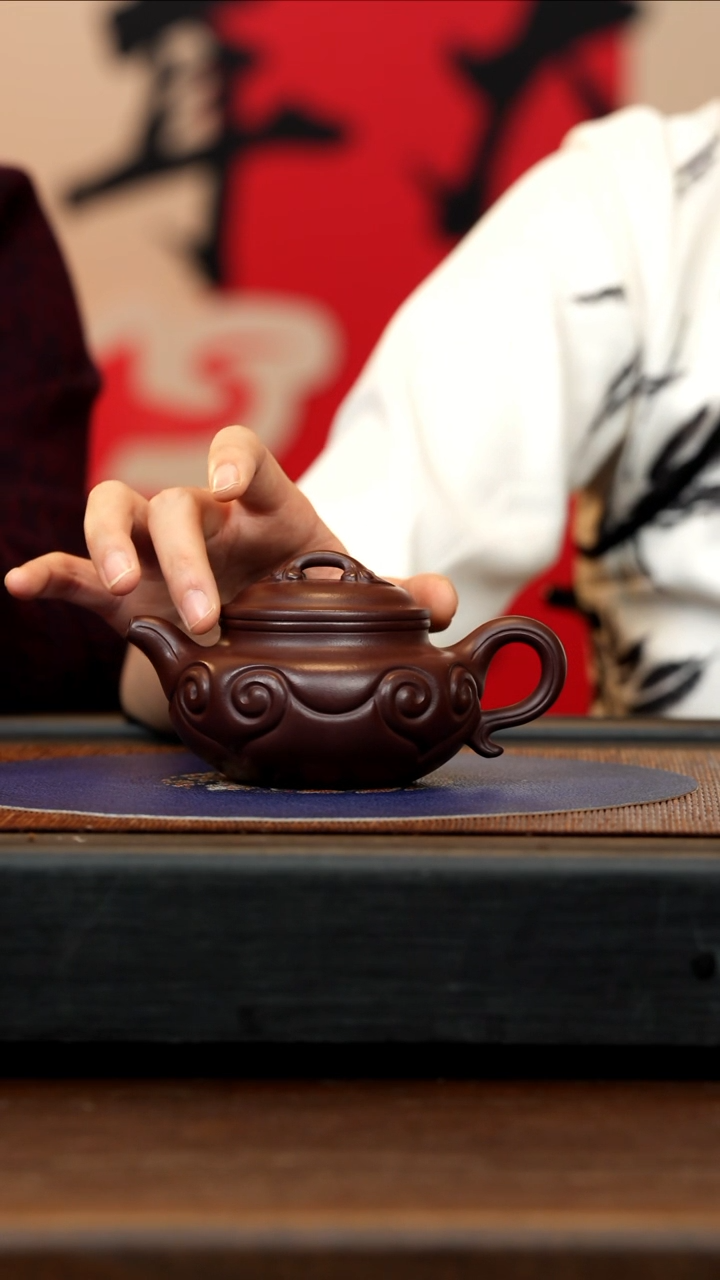 【闪购商品】紫砂茶壶LHQ 紫泥 仿古如意 200cc