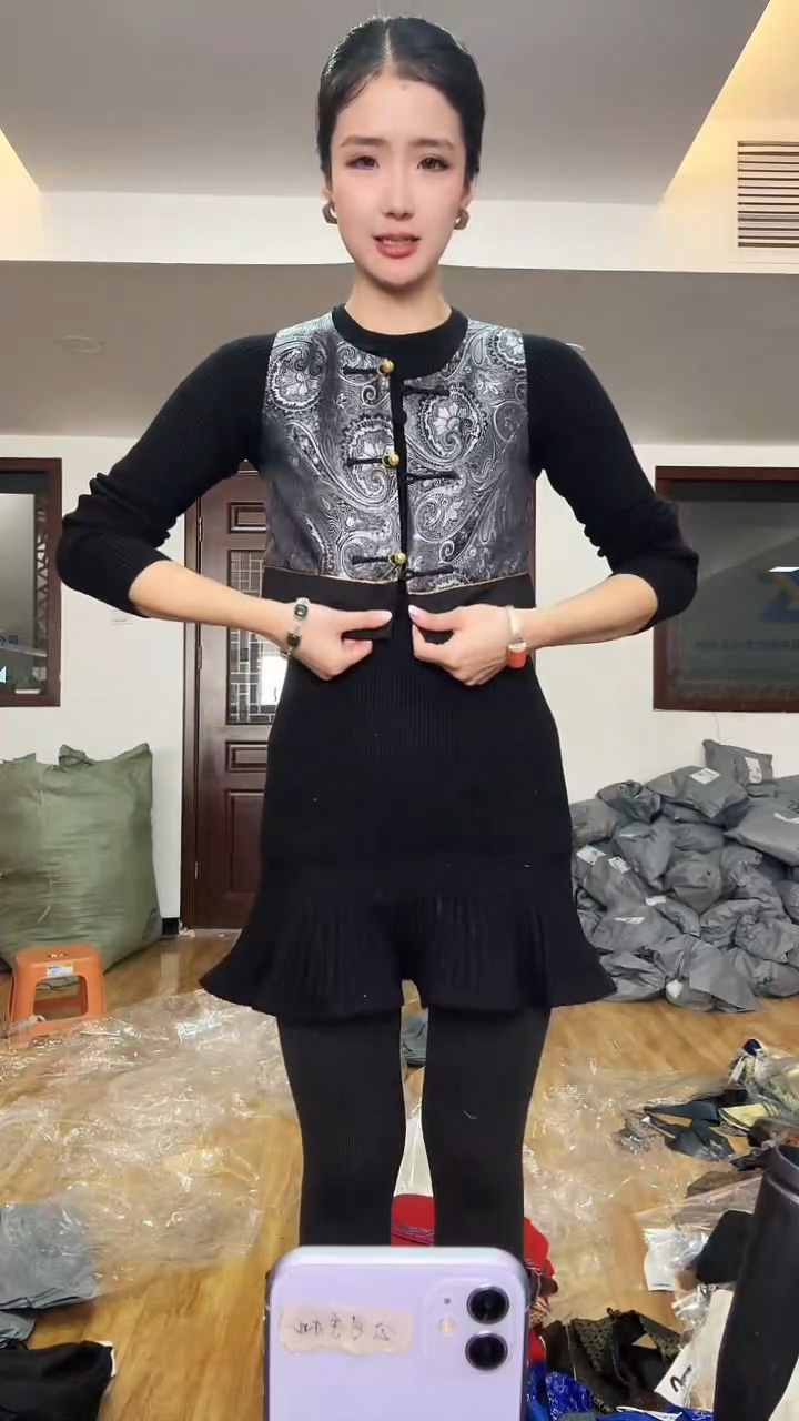 马甲       L码        105-115斤