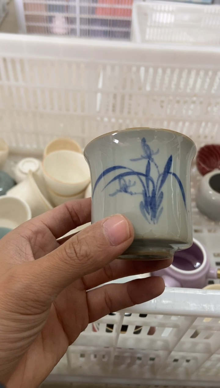 杯子瓷无运费险有瑕疵的摄影的产品有使用过的痕迹有点脏介意勿拍