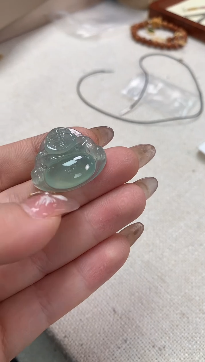 【闪购商品】翡翠吊坠(不含链)未镶嵌佛公