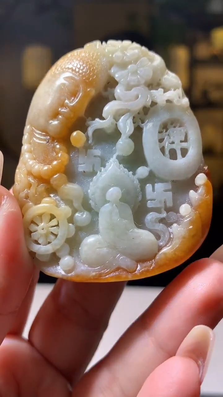 【闪购商品】定制翡翠未镶嵌1019XX-毛货挂件40