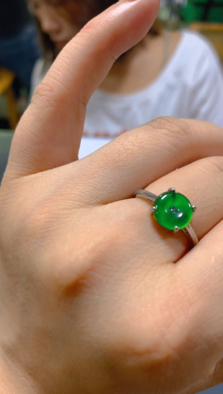未镶嵌戒指翡翠多样性发一