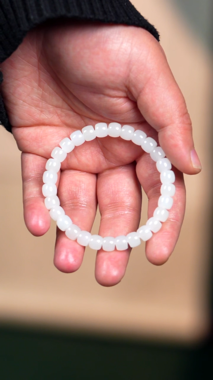 未镶嵌手链和田玉用****88mm黑山胶爆了