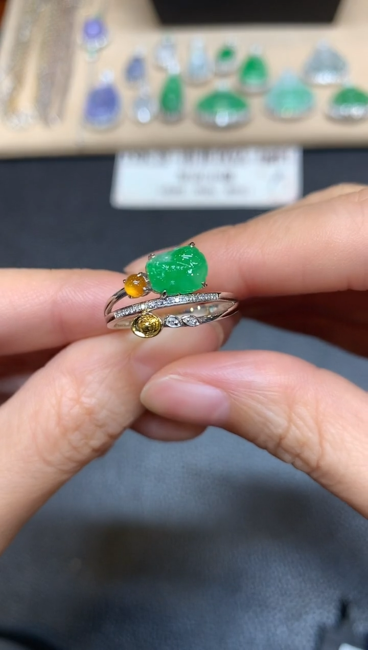 翡翠戒指18K金镶嵌【24小时鉴赏期