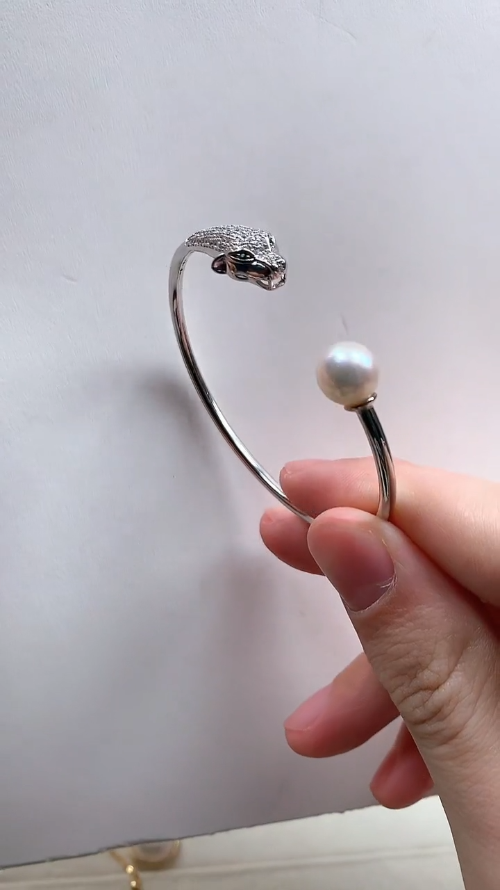 【闪购商品】海水珍珠手镯银S925镶嵌豹子头珍珠手镯
