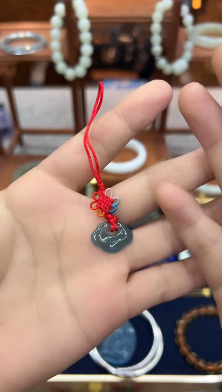 【闪购商品】翡翠颈饰未镶嵌520982-翡翠挂件多样性发货