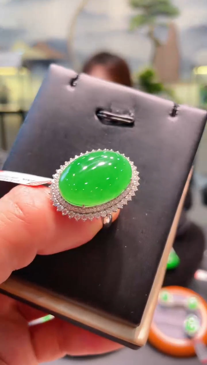 【闪购商品】翡翠颈饰18K金镶嵌A59两用