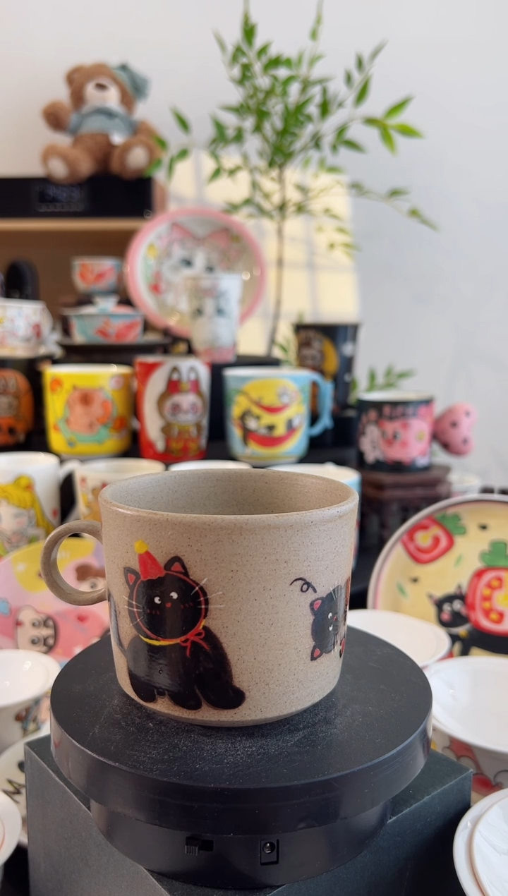 【闪购商品】摆件手工手绘陶瓷小杯杯