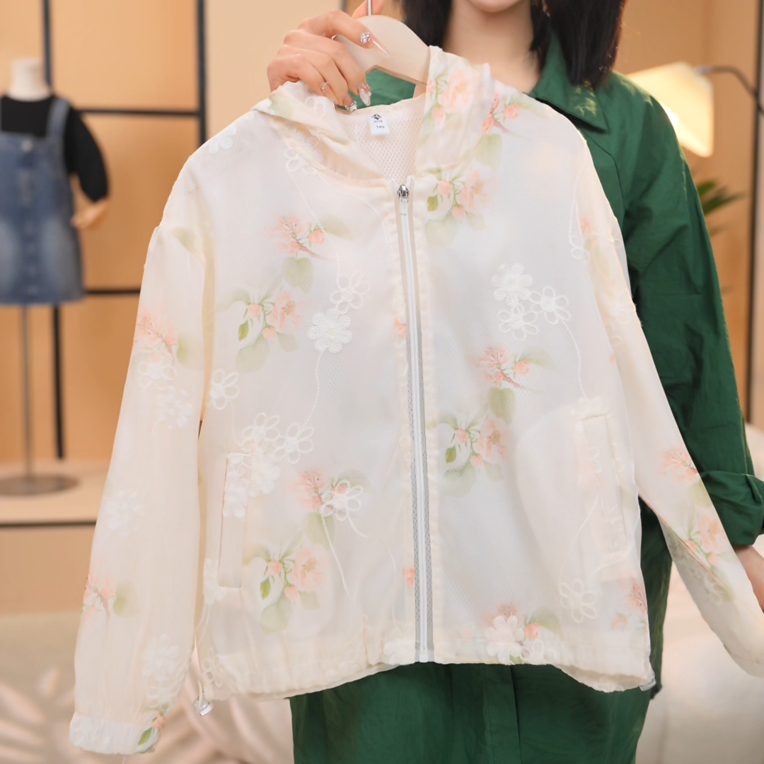 2581极简风薄款绣花拉链上衣风衣女女童国风夏季套头外套连帽