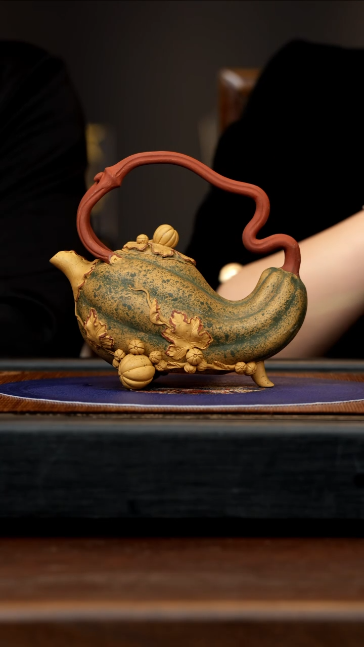 【闪购商品】紫砂茶壶CYL 南瓜提梁 260cc