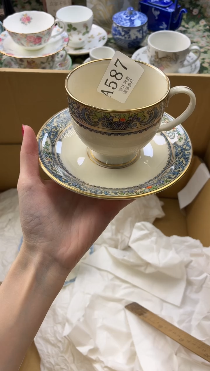 瓷片不****天       A587