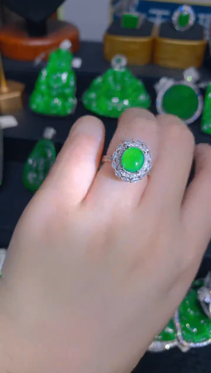 【闪购商品】翡翠戒指银S925镶嵌63一季