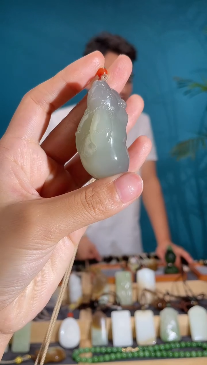 颈饰未镶嵌和田玉1