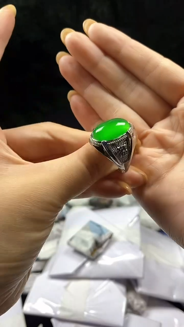 满色吊坠 所见即所得！！