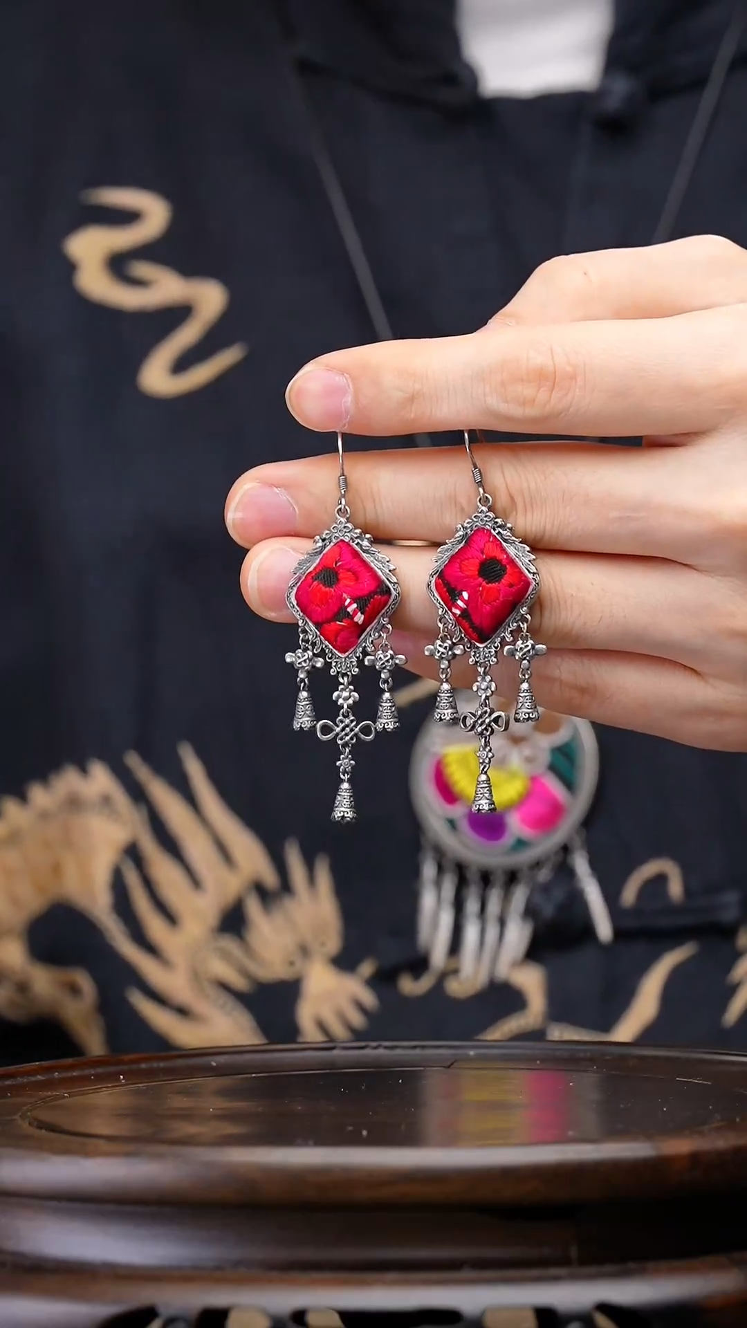 【闪购商品】刺绣黔东南苗族刺绣A325