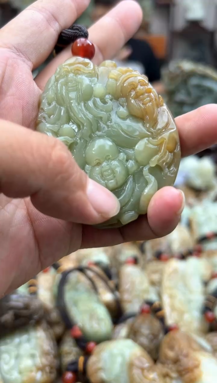 和田玉未镶嵌把件1