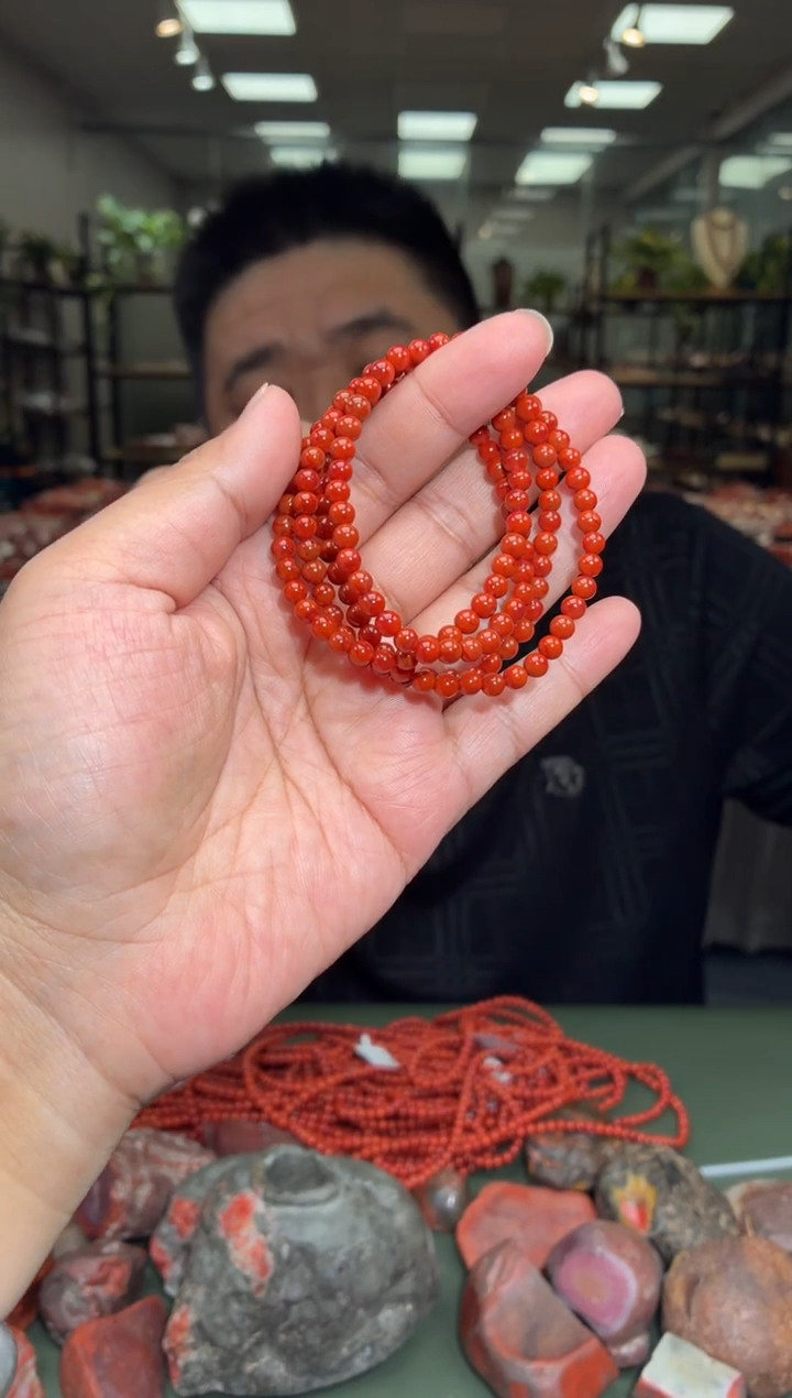 未镶嵌手链南红玛瑙多圈手串一条约4mm+多样性发货