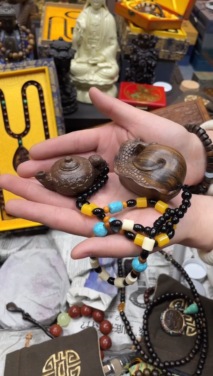 【闪购商品】大叶紫檀（黑酸枝木类）  