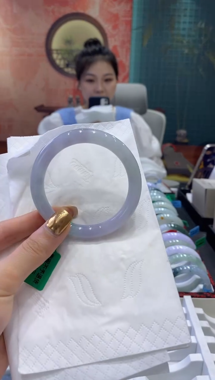 【闪购商品】翡翠手镯未镶嵌多人17091