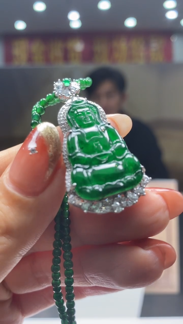 【闪购商品】翡翠颈饰未镶嵌********189