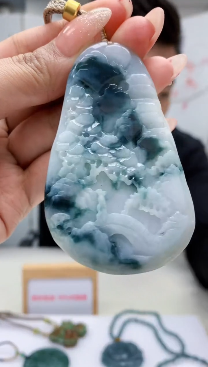【闪购商品】定制翡翠未镶嵌4990MM-毛货挂件88