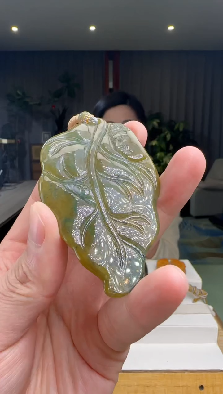 【闪购商品】翡翠吊坠(不含链)未镶嵌DY@@960Q3J15153