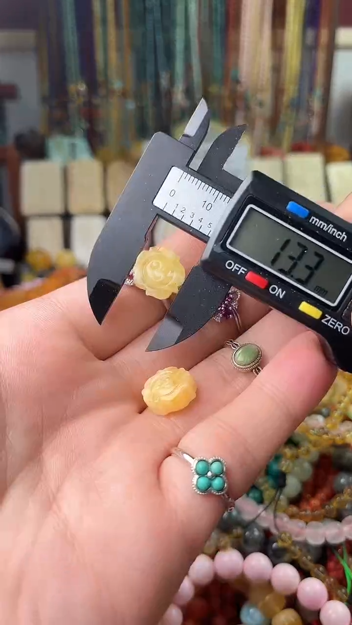 【闪购商品】琥珀裸石未镶嵌（多样性发货 一物一件）5253