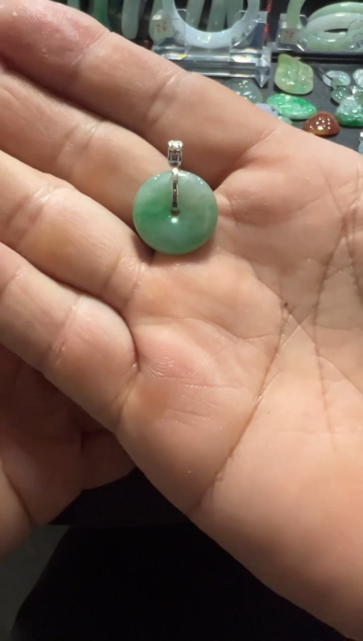 【闪购商品】翡翠挂件9K金镶嵌平安扣吊坠