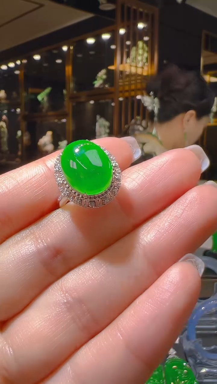 【闪购商品】翡翠戒指18K金镶嵌030     